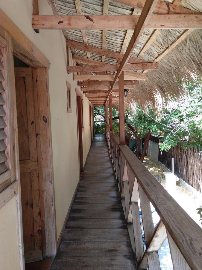 Hotel Loro Tuerto Barahona Екстериор снимка