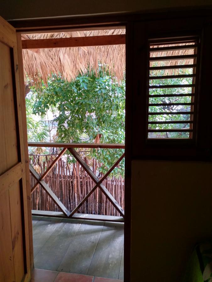 Hotel Loro Tuerto Barahona Екстериор снимка