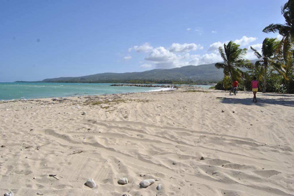 Hotel Loro Tuerto Barahona Екстериор снимка